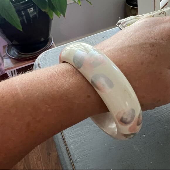 Bangle Bracelet - Picture 1 of 4